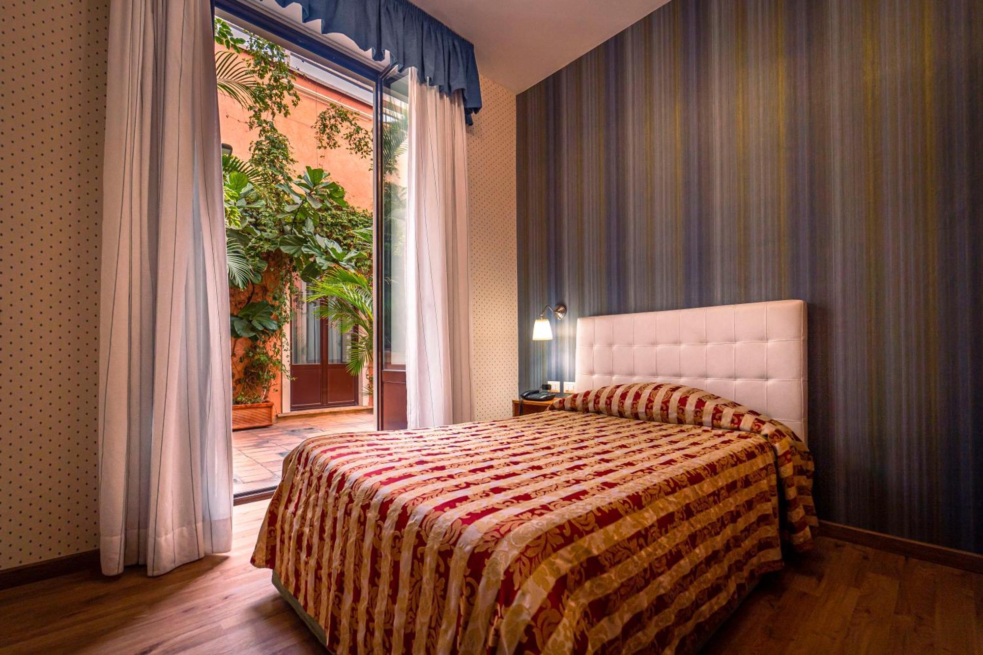 Single Room,1433541796:JPEG